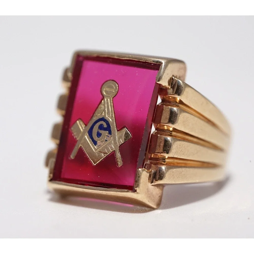 Men's Vintage 10k Solid Yellow Gold Man‎ Made Ruby Masonic Ring - Size 7 7.49g